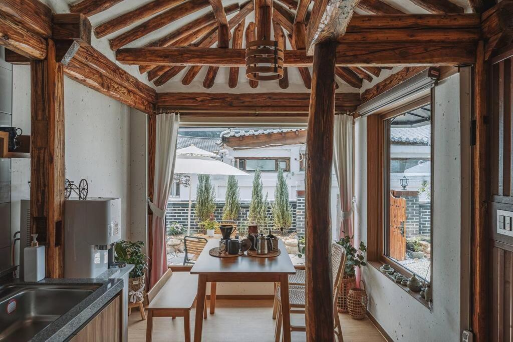 Hanokstay Haru Jeonju Exterior photo